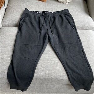 American Eagle Joggers